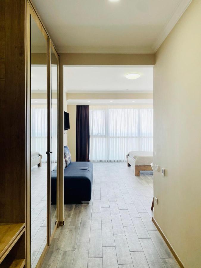 Balmaral Apart Hotel Batumi Exterior foto