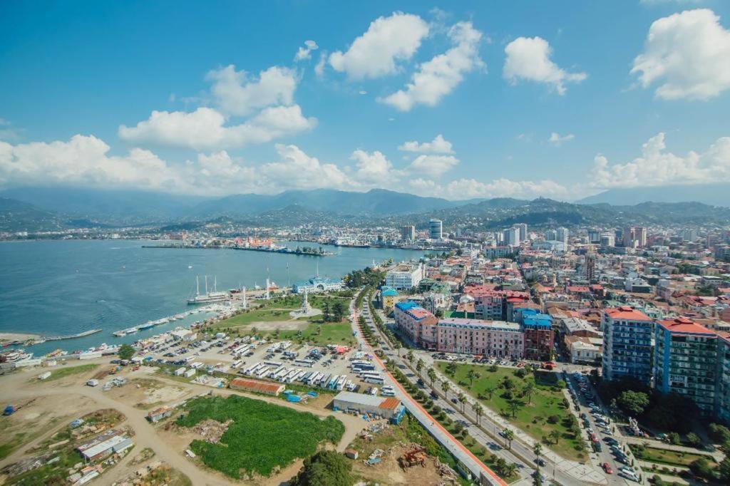 Balmaral Apart Hotel Batumi Exterior foto